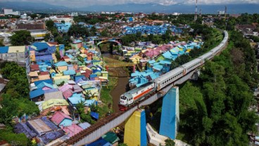 Naik Kereta Api? Yuk Cobain Wisata Dekat Stasiun, Bisa Jalan Kaki