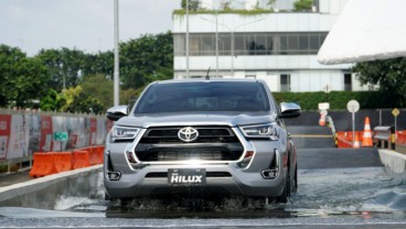 Penjualan Double Cabin Oktober 2022 Meningkat, Toyota Hilux Hajar Mitsubishi Triton