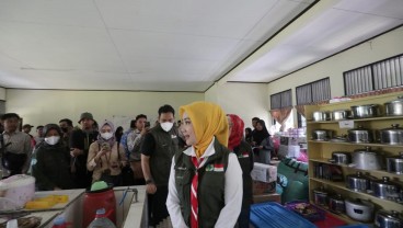 Tinjau Warga Terdampak Gempa di Cianjur, Atalia Ajak Bantu Penyediaan Air Bersih