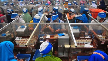 TENAGA KERJA : Kembalinya Euforia Upah Minimum