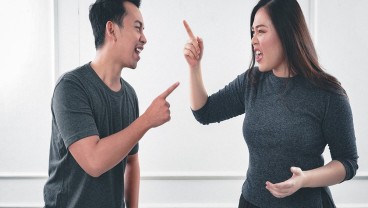 Posesif: Ciri-Ciri, Penyebab, dan Cara Mengatasinya