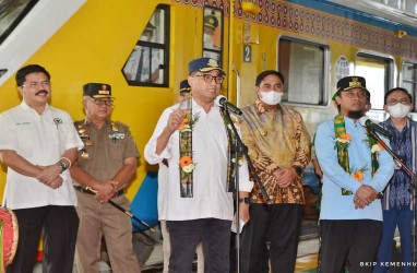 Menhub Soft Launching Operasional Jalur Kereta Api Pangkep-Maros