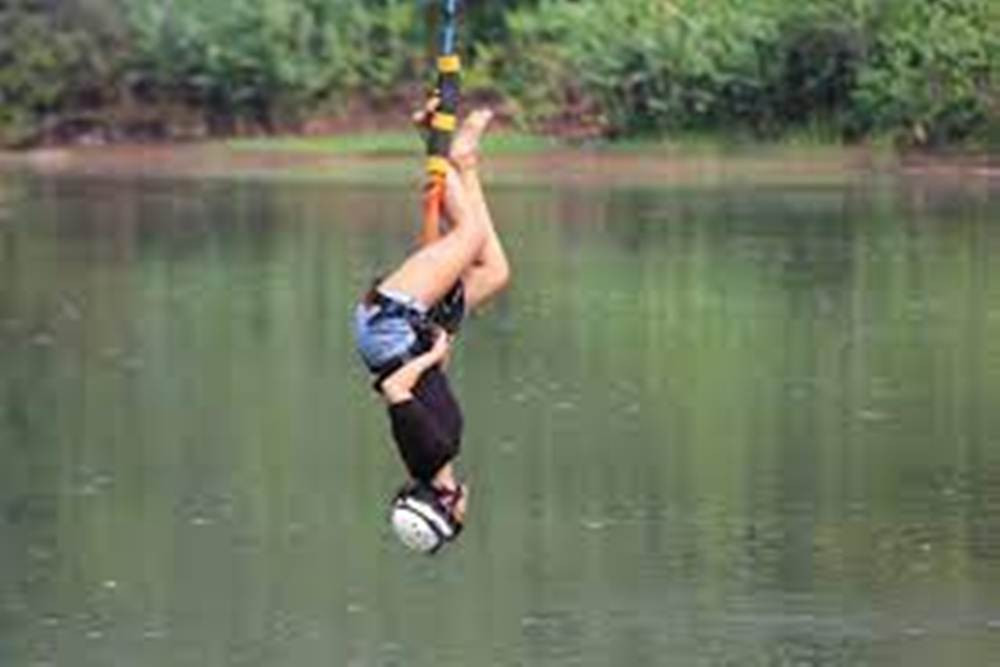 Serunya Wisata Ekstrem Bungee Jumping, Rope Jump, dan Zipcoaster