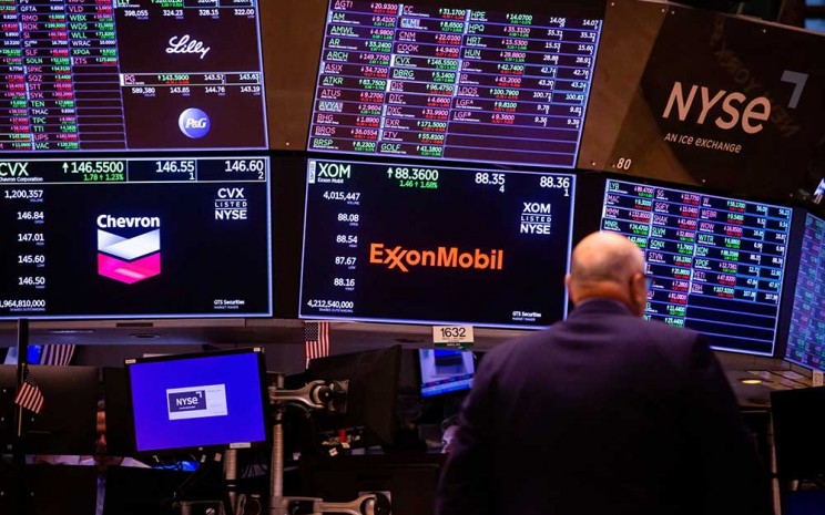 Wall Street Anjlok Ketika Data Ekonomi AS Menujukan Perbaikan