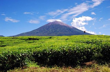Gunung Api Kerinci Erupsi, Masyarakat Solok Selatan Khawatir akan Seperti di Semeru 