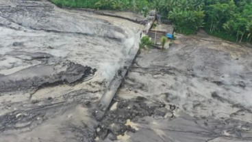 Lahar Dingin Semeru Ganggu Akses ke Permukiman