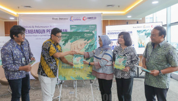 MIND ID Bekerja Sama Dengan Bisnis Indonesia Luncurkan Buku Bertajuk Membangun Peradaban