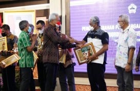 Bank Jateng Raih Penghargaan CSR BUMD Terbaik di Jawa Tengah