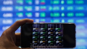 IHSG Ditutup Menguat ke 6.810, Saham GOTO, BUKA, ARTO Melejit