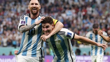 Kisah Julian Alvarez: Dulu Minta Foto, Kini Berduet Bersama Messi di Argentina