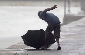 Cuaca Hari Ini 15 Desember: Jakarta Potensi Hujan Disertai Petir