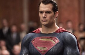 Henry Cavill Berhenti Perankan Superman, Ada Apa?
