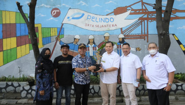 PDS Hijaukan Kawasan Pemukiman Sekitar Pelabuhan Tanjung Perak