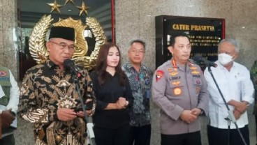 Natal dan Tahun Baru 2023, Muhadjir: Tidak Ada Pembatasan Ibadah dan Perayaan