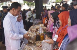 Jokowi Targetkan PNM Mekaar Tembus 20 Juta Nasabah pada 2024