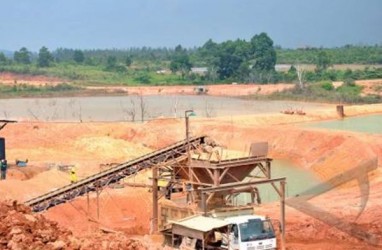 Jokowi Larang Ekspor Bauksit, Airlangga: RI Baru Punya 4 Smelter