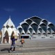Masjid Al Jabbar Bisa Jadi Destinasi Utama Wisata Religi