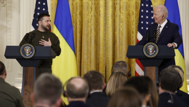 Temui Kongres AS, Zelensky Minta Bantuan Tank dan Senjata untuk Ukraina