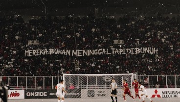 Spanduk 'Mereka Bukan Meninggal tapi Dibunuh' Membentang di Laga Indonesia vs Kamboja