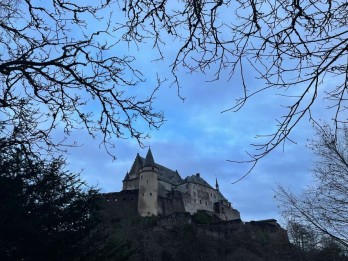 Kastil Vianden Bangunan Bersejarah Kebanggaan Luksemburg yang Sempat Terlupakan