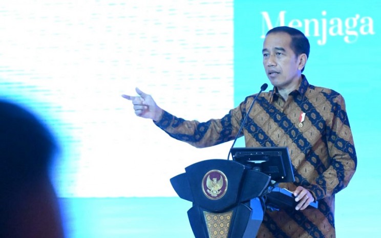 Presiden Joko Widodo memberikan kata sambutan dalam acara Outlook Perekonomian Indonesia 2022 di Hotel Ritz-Carlton, Jakarta pada Rabu (21/12 - 2022). Dok. Yotube Kemenko Perekonomian RI.