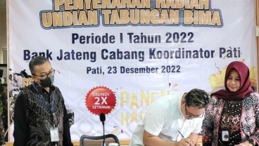 Bank Jateng Cabang Koordinator Pati Serahkan Hadiah Undian Tabungan Bima Periode I Tahun 2022