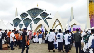 Ridwan Kamil Resmikan Masjid Al Jabbar, Pengunjung Padati Area Masjid