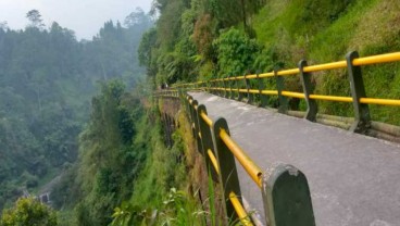 Wisata Plunyon Longsor, Lokasi Syuting KKN di Desa Penari Ini Ditutup