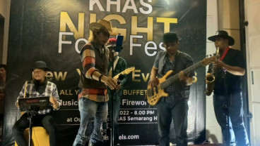 Rayakan Tahun Baru, KHAS Semarang Hotel Dihujani Kembang Api