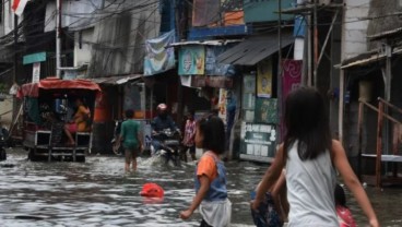 3 Ruas Jalan Jakarta Banjir Saat Awal Tahun 2023