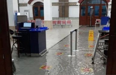 Banjir di Semarang Surut, Perjalanan KA di Stasiun Tawang Normal