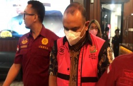 Kejagung Tetapkan Dirut BAKTI Anang Achmad Latif Tersangka Kasus BTS Kominfo