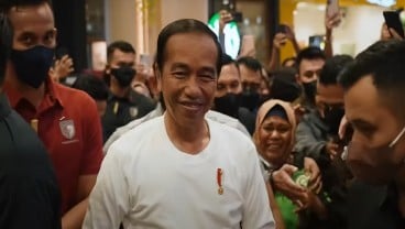 Lagi! Jokowi Tak Pakai Masker saat Kunjungi Mal di Pekanbaru