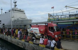 Kapal Perang TNI Berhasil ke Karimunjawa, 100 Kiloliter BBM Mendarat