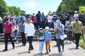 Ajak Cucu ke Candi Prambanan, Jokowi Promosikan Wisata…