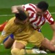 Gelut! Torres Tiba-tiba 'Smackdown' Savic di Laga Atletico Madrid vs Barcelona