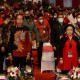 5 Momen Menarik HUT PDIP Ke-50, Megawati Menangis Hingga Ganjar Diserbu Kader