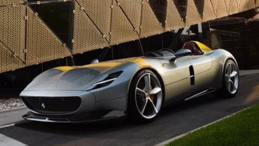 Mewahnya Ferrari Monza SP2 Supercar Milik Cristiano Ronaldo