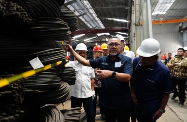 Kemendag Musnahkan 2.302 Ton Baja Tak Sesuai SNI di Tangerang