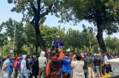 Buruh Penjaspel Demo di Balkot, Tuntut PT KCN Dibuka Kembali