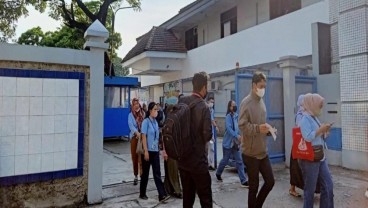 Menyusul Nikomas, Gelombang PHK Menimpa Produsen Sepatu Adidas