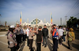 Pemkot Bandung Rekayasa Lalu Lintas Urai Kepadatan Akses Keluar Masuk Masjid Al Jabbar