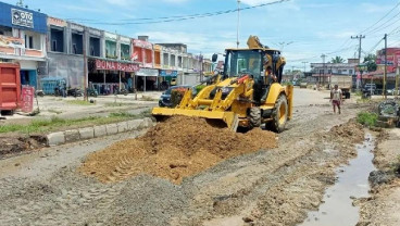 1.036,64 Km Jalan Provinsi Riau Kondisinya Rusak, Ini Penyebabnya