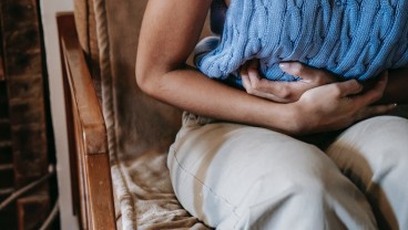 Simak Cara Mengatasi Perut Kembung pada Orang Dewasa dan Bayi