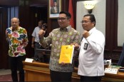 BPK Sampaikan Hasil Pemeriksaaan Anggaran Infrastruktur dan Belanja Modal ke Ridwan Kamil