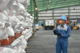 Harga Pupuk Subsidi tak Naik, Pusri Pastikan Stok…