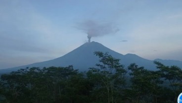 Gunung Semeru Meletus Lagi Selasa 17 Januari, Ada Guguran