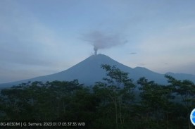 Gunung Semeru Meletus Lagi Selasa 17 Januari, Ada…