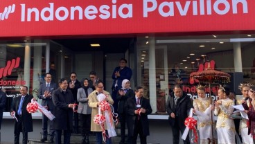 Luhut dan Bahlil Resmikan Pembukaan Indonesia Pavilion di WEF 2023 Davos