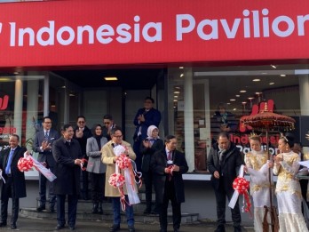 Luhut dan Bahlil Resmikan Pembukaan Indonesia Pavilion di WEF 2023 Davos